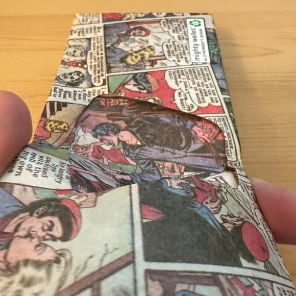 Comic book page wallet - Mighty Wallet by Dynomighty Design - Picture 4 of 5